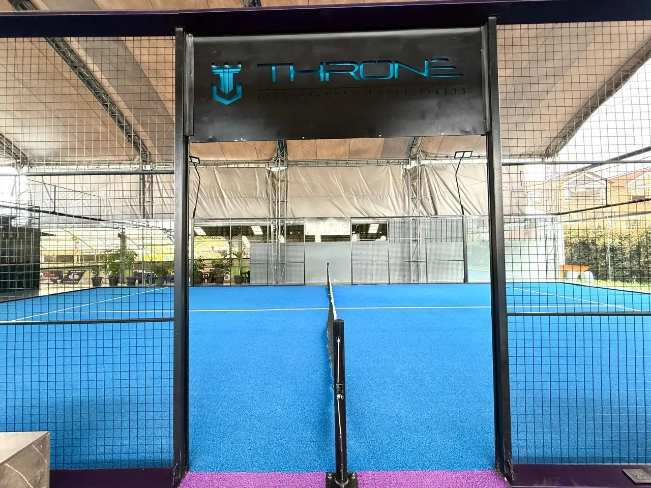 Canchas de pádel en Playzone VIP